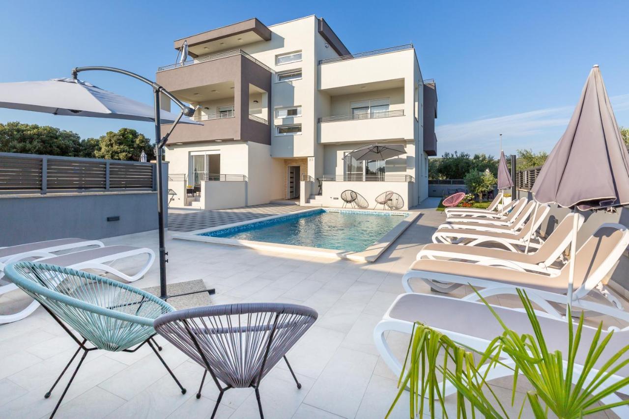 Apartments Evita Bibinje Bagian luar foto